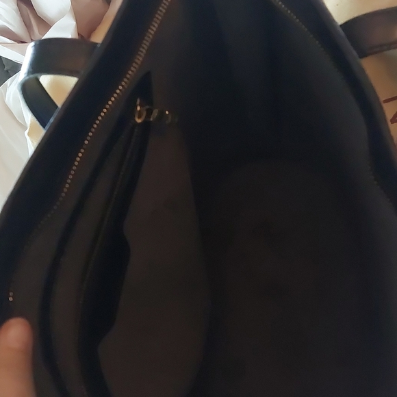 Louis Vuitton purse - Picture 5 of 6